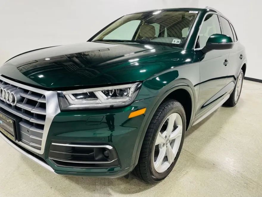 2020 Audi Q5 Premium Plus 45 TFSI S line photo 8