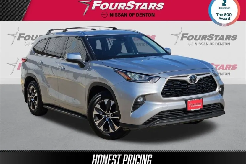 2020 Toyota Highlander XLE photo 1