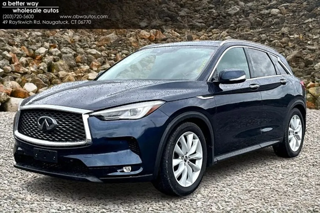 2019 Infiniti QX50 Essential photo 1