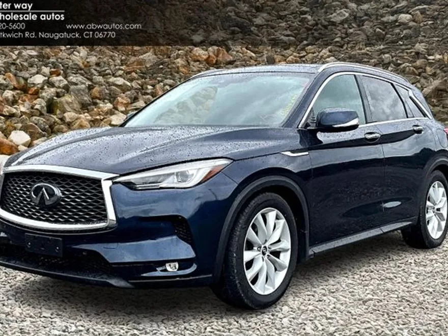 2019 Infiniti QX50 Essential photo 1