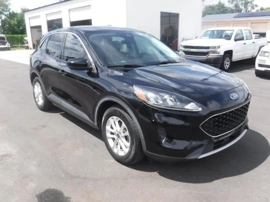 2021 Ford Escape SE photo 1