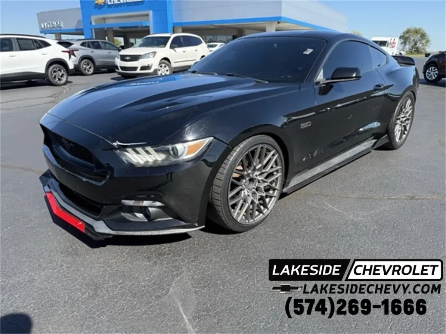 2015 Ford Mustang GT photo 1