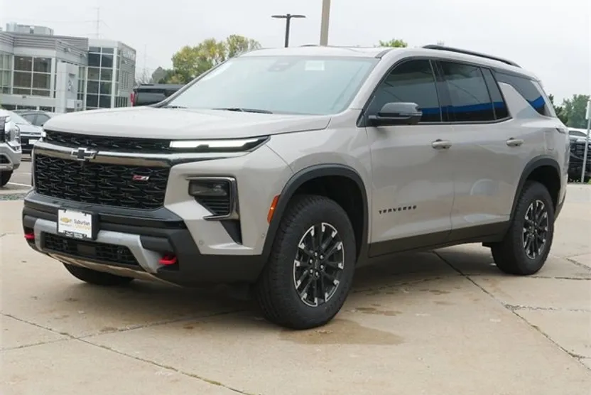 2026 Chevrolet Traverse Z71 photo 1