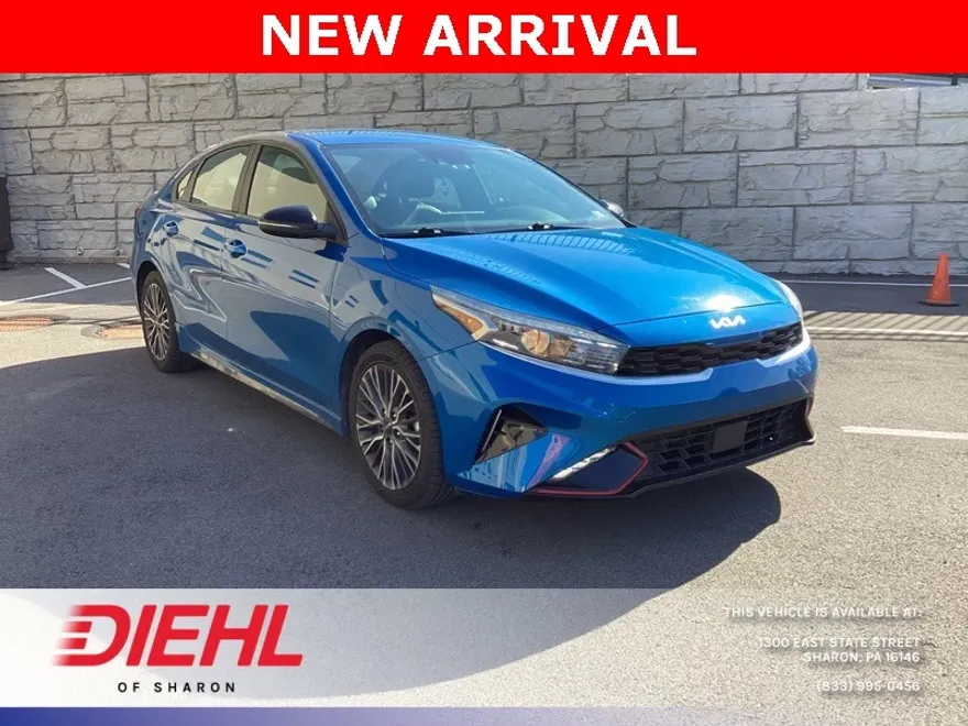 2022 Kia Forte GT-Line photo 1