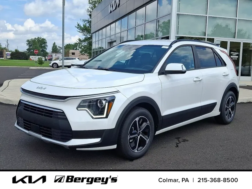 2025 Kia Niro EX photo 1