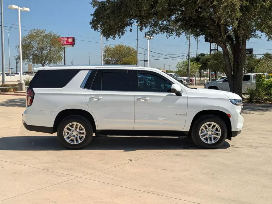 2021 Chevrolet Tahoe LT photo 1