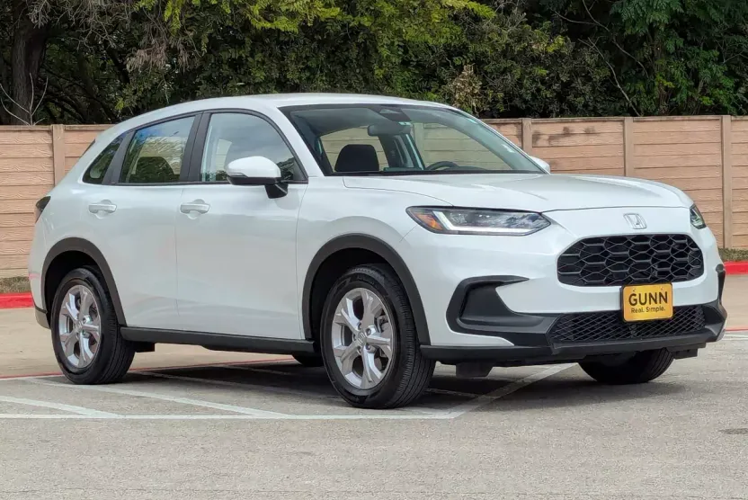 2023 Honda HR-V LX photo 1
