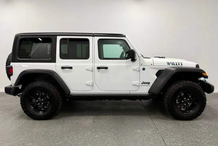 2024 Jeep Wrangler Willys 4xe photo 1