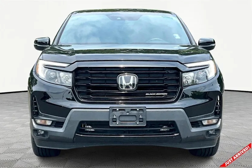 2023 Honda Ridgeline Black Edition photo 1