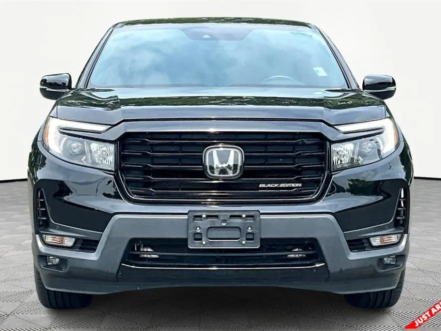 2023 Honda Ridgeline Black Edition photo 1