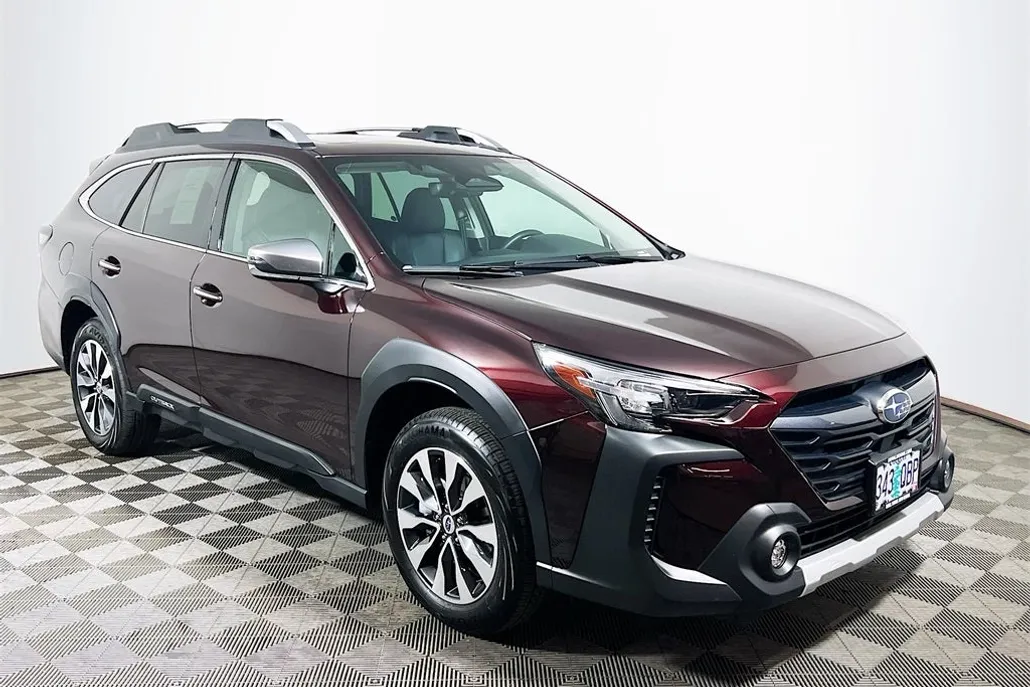2025 Subaru Outback Touring XT photo 1