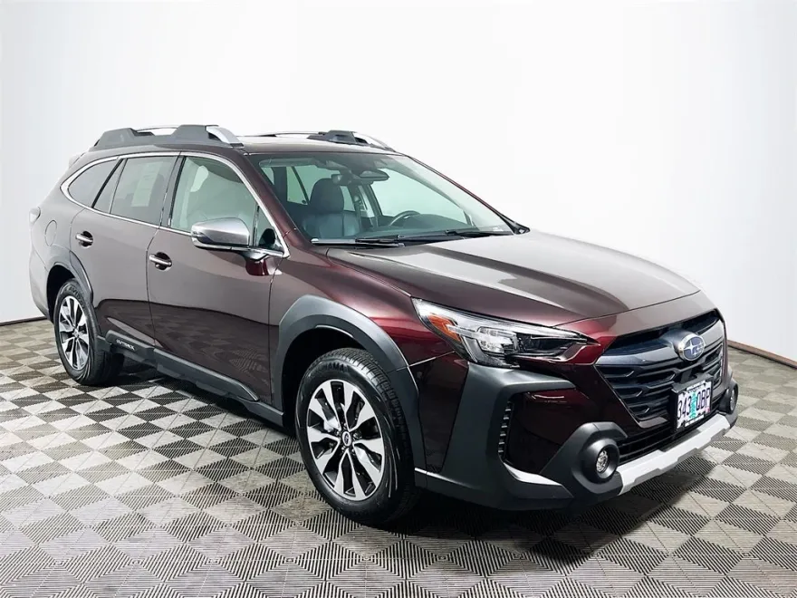 2025 Subaru Outback Touring XT photo 1