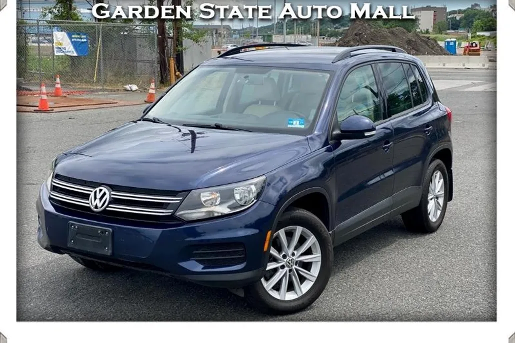 2015 Volkswagen Tiguan SE photo 1