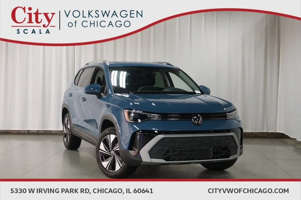 2025 Volkswagen Taos SE photo 1
