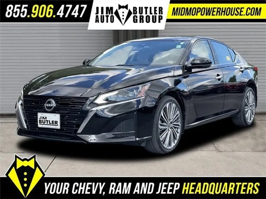 2023 Nissan Altima 2.5 SL photo 1