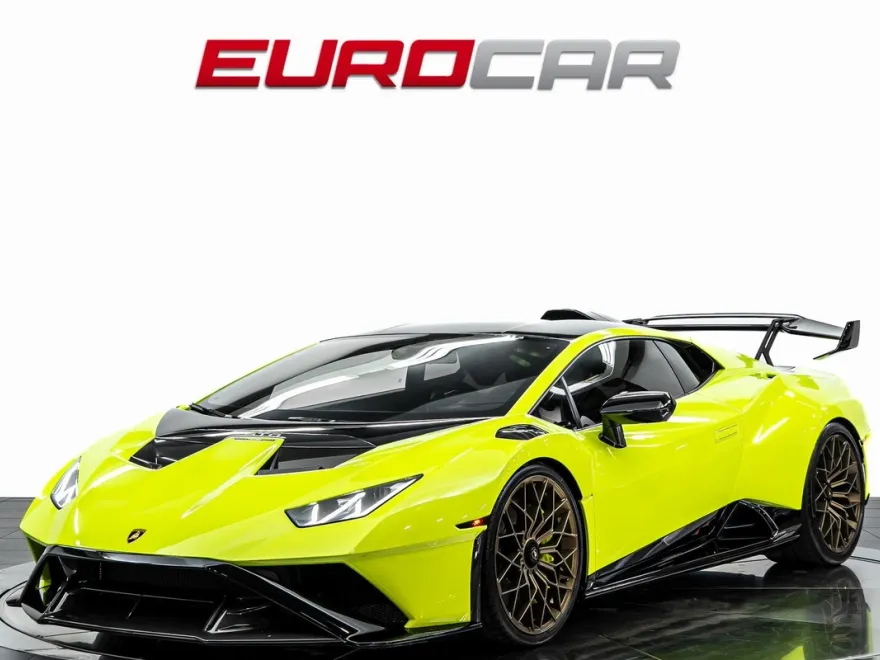 2023 Lamborghini Huracan STO photo 1
