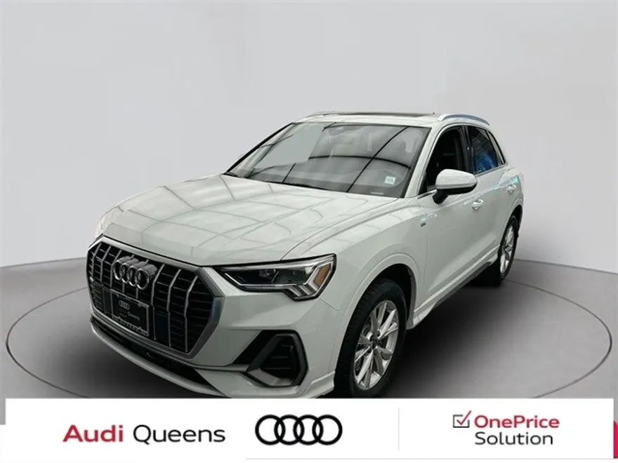 2024 Audi Q3 S line Premium Plus photo 1