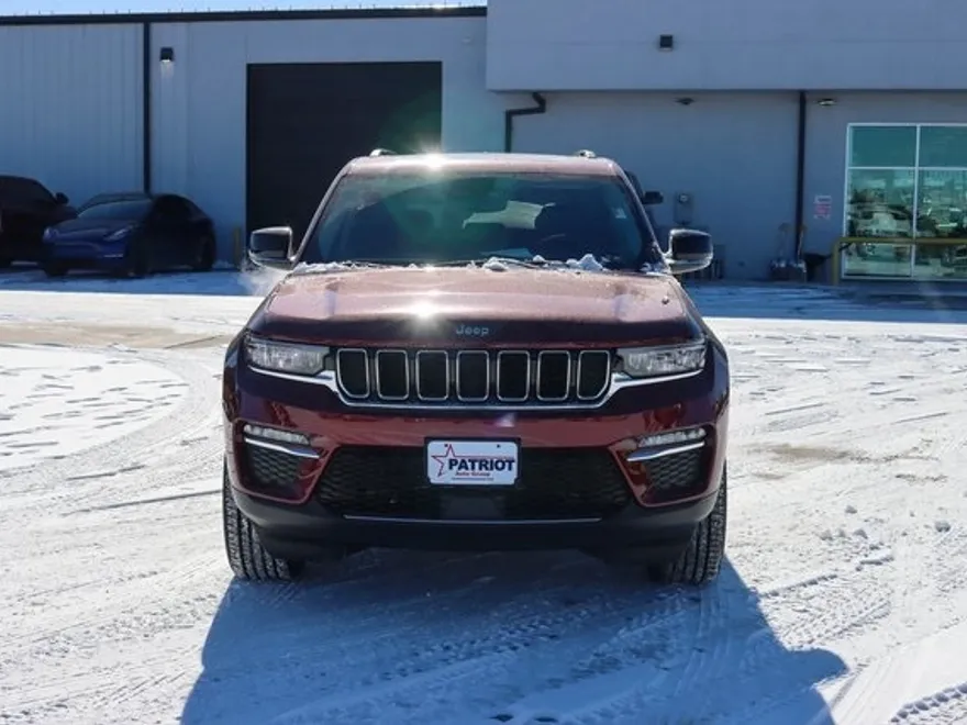2024 Jeep Grand Cherokee 4xe photo 1