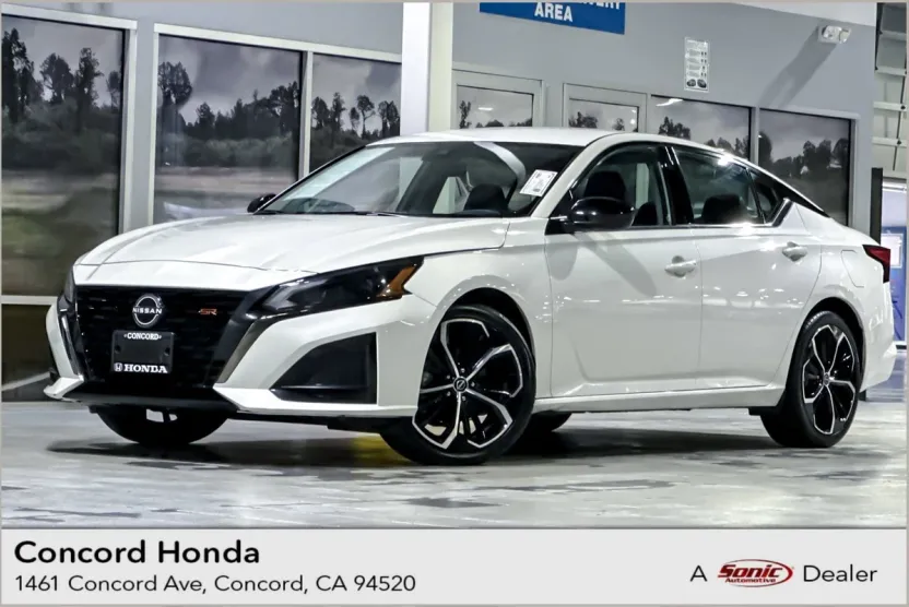 2024 Nissan Altima 2.5 SR photo 1