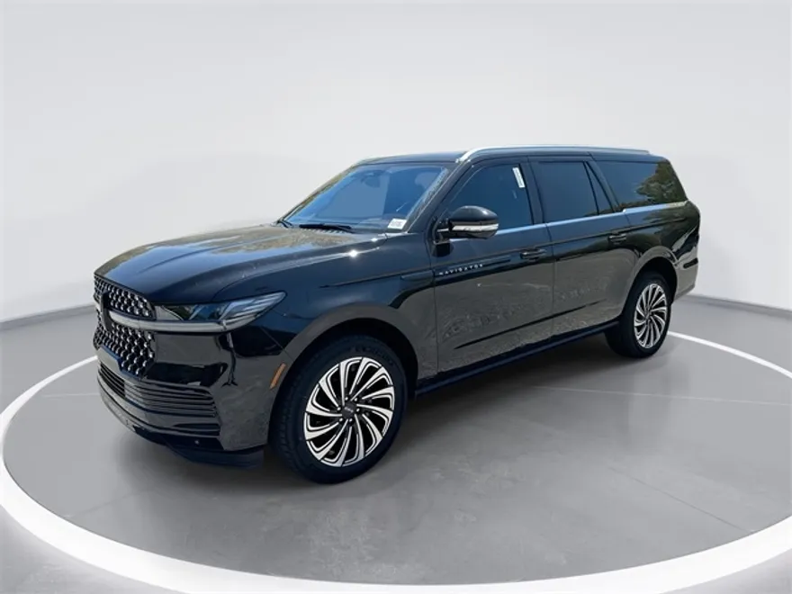 2025 Lincoln Navigator Black Label photo 1