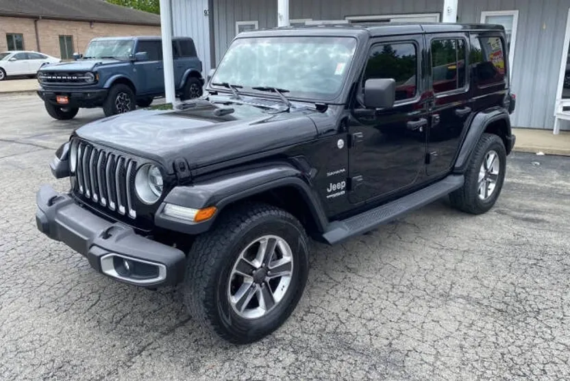 2018 Jeep Wrangler Unlimited Sahara photo 1