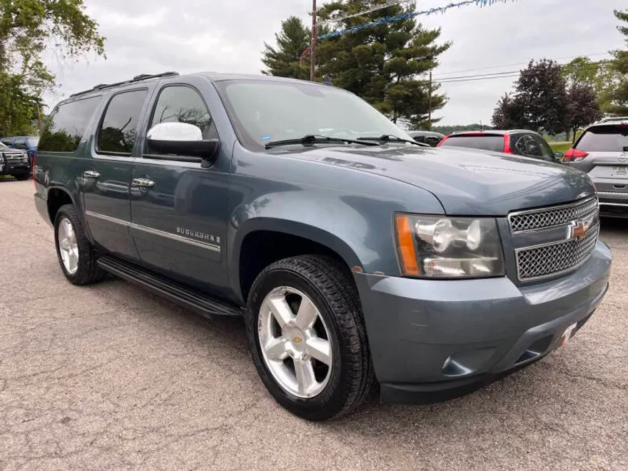 2009 Chevrolet Suburban LTZ photo 1
