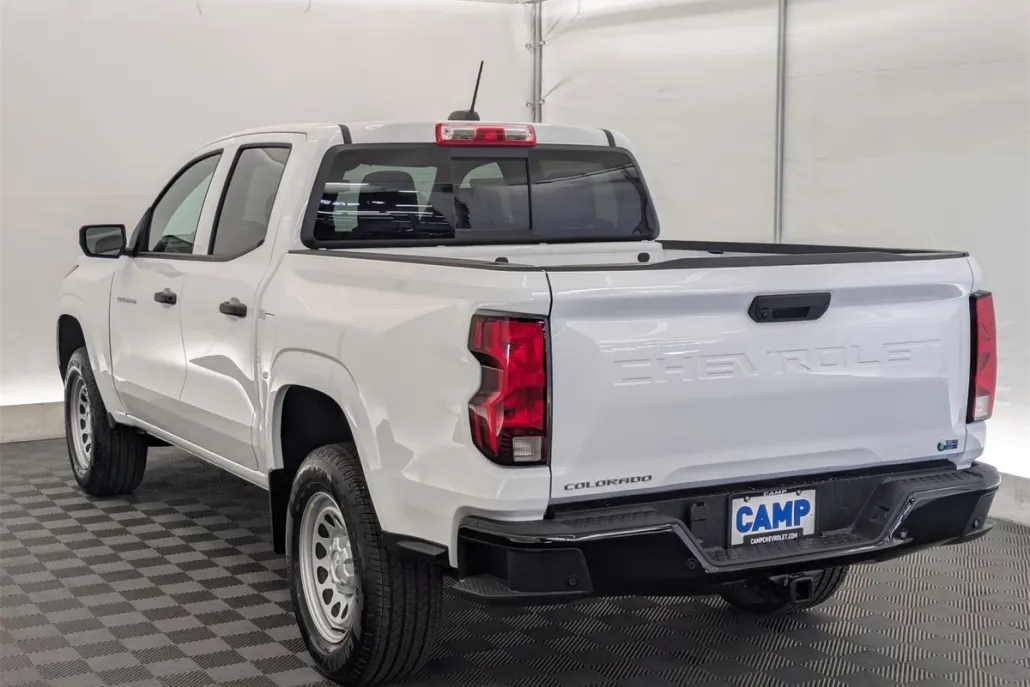 2025 Chevrolet Colorado LT photo 1