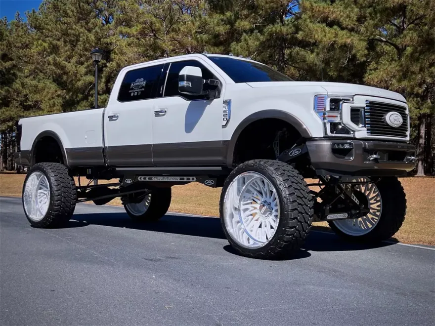 2022 Ford F-350 photo 1