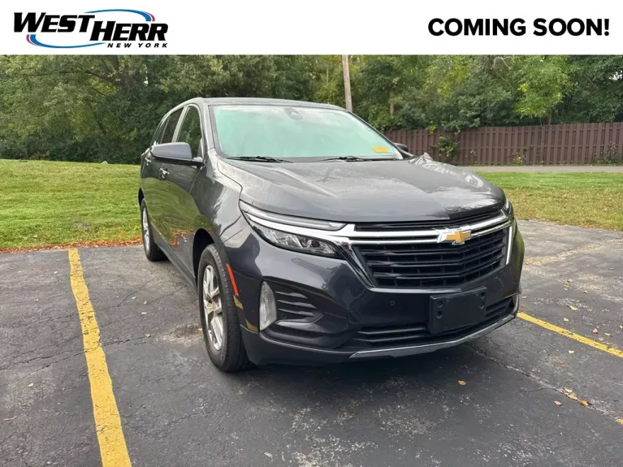 2023 Chevrolet Equinox LT photo 1