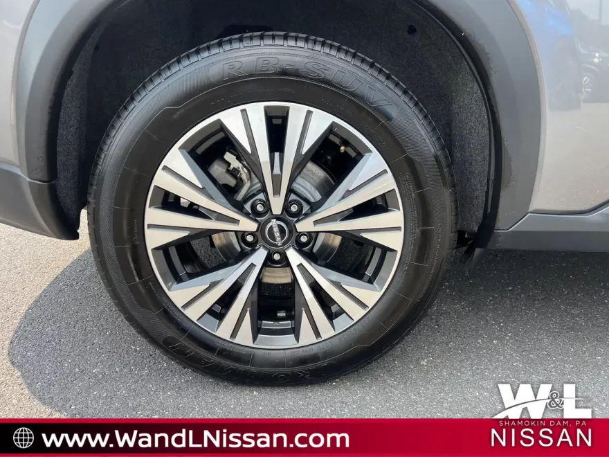 2023 Nissan Rogue SV photo 1