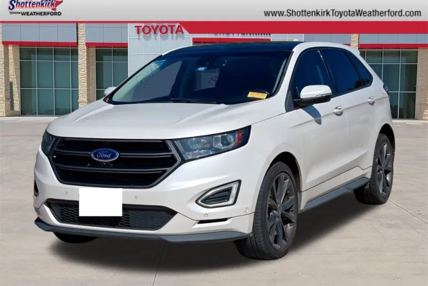 2015 Ford Edge Sport photo 1