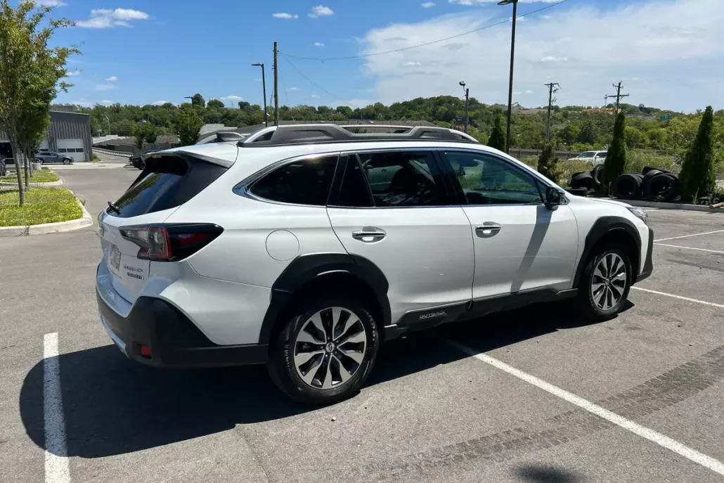 2024 Subaru Outback Touring XT photo 1