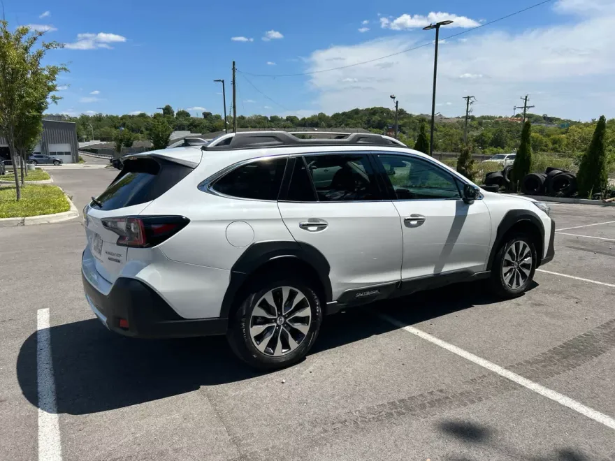 2024 Subaru Outback Touring XT photo 1