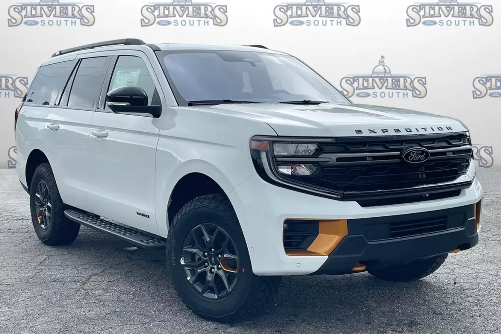 2025 Ford Expedition XLT photo 1