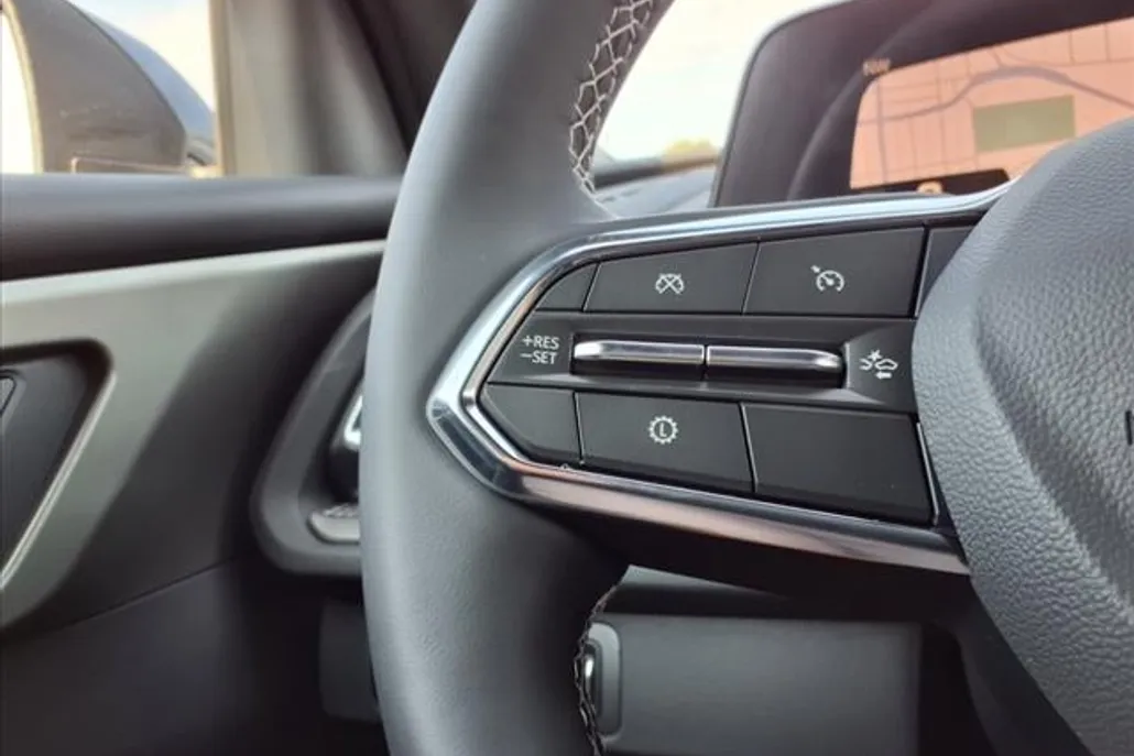 2026 Chevrolet Traverse photo 1