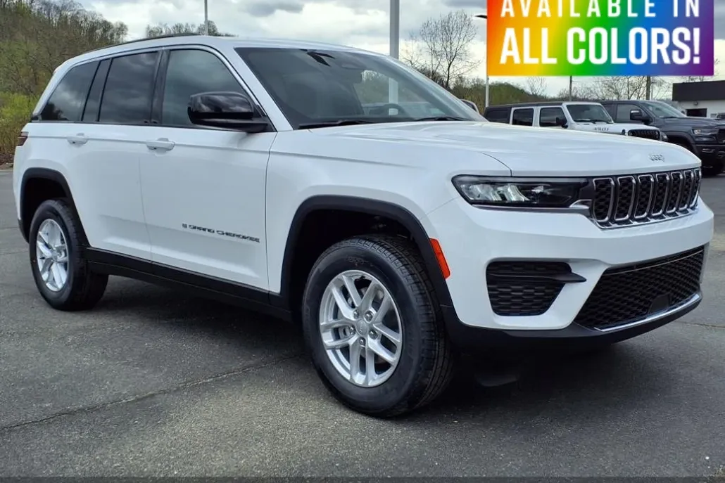 2025 Jeep Grand Cherokee Laredo photo 1