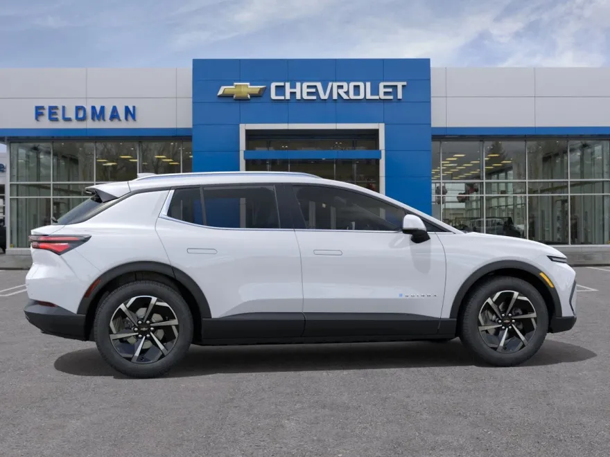 2026 Chevrolet Equinox EV 1LT photo 1