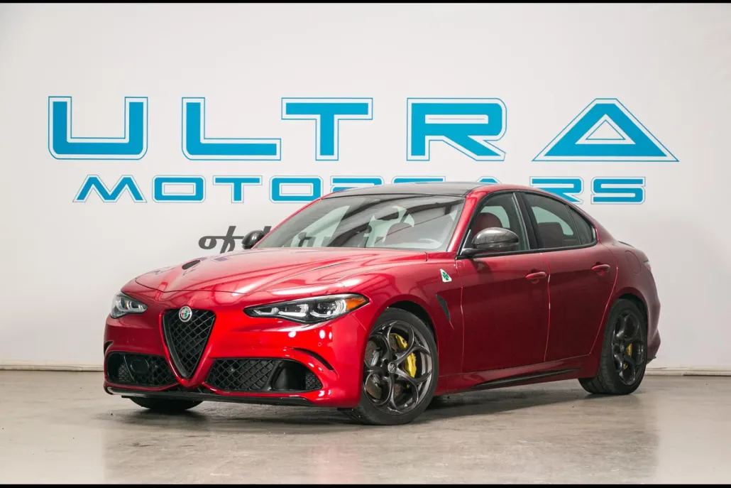 2024 Alfa Romeo Giulia Quadrifoglio photo 1
