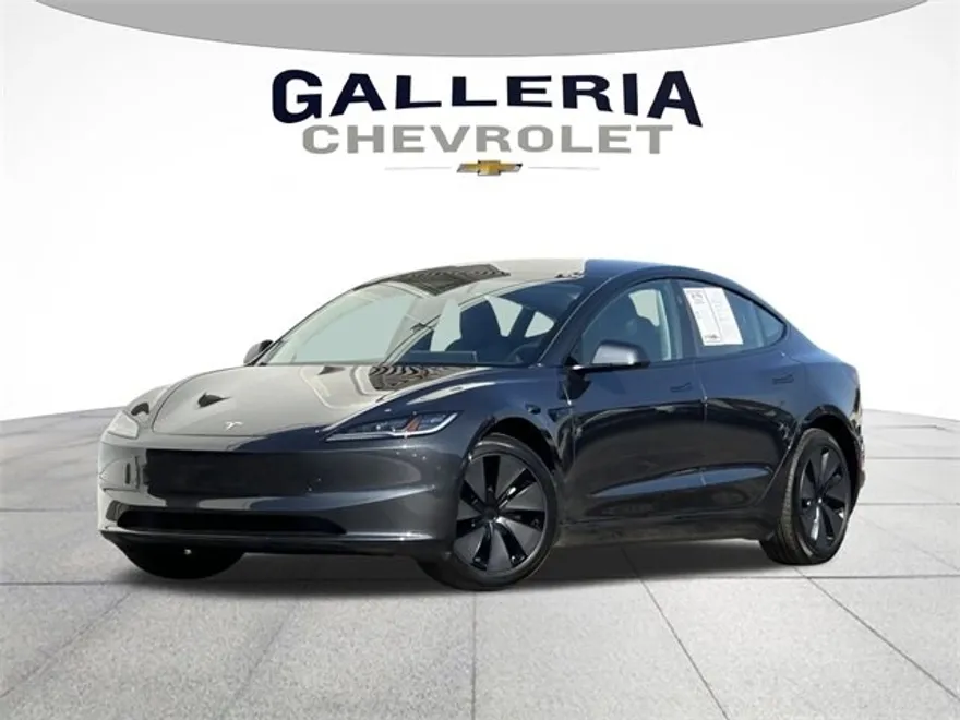 2025 Tesla Model 3 Long Range photo 1