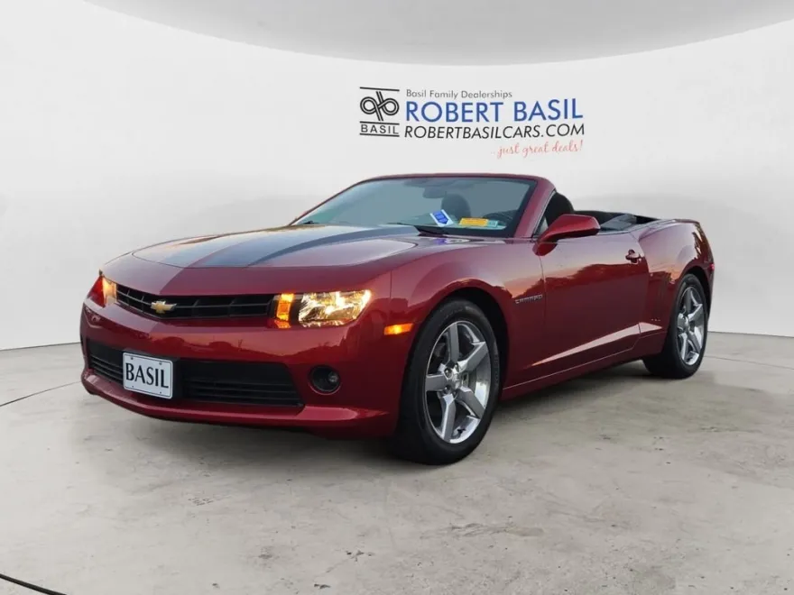 2015 Chevrolet Camaro 1LT photo 1