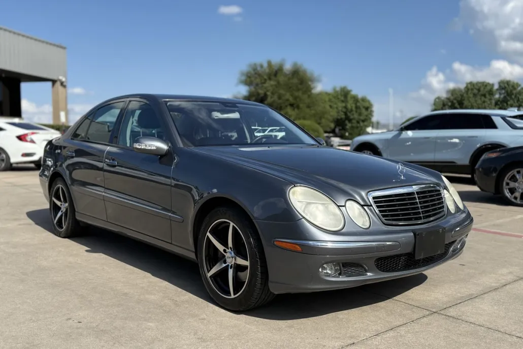 2006 Mercedes Benz E Sedan photo 1