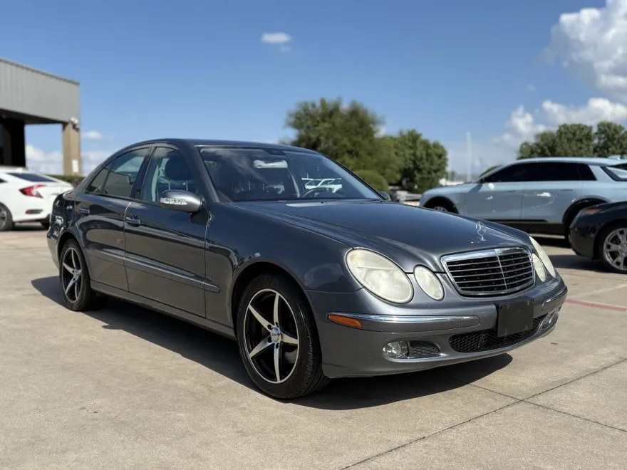 2006 Mercedes Benz E Sedan photo 1