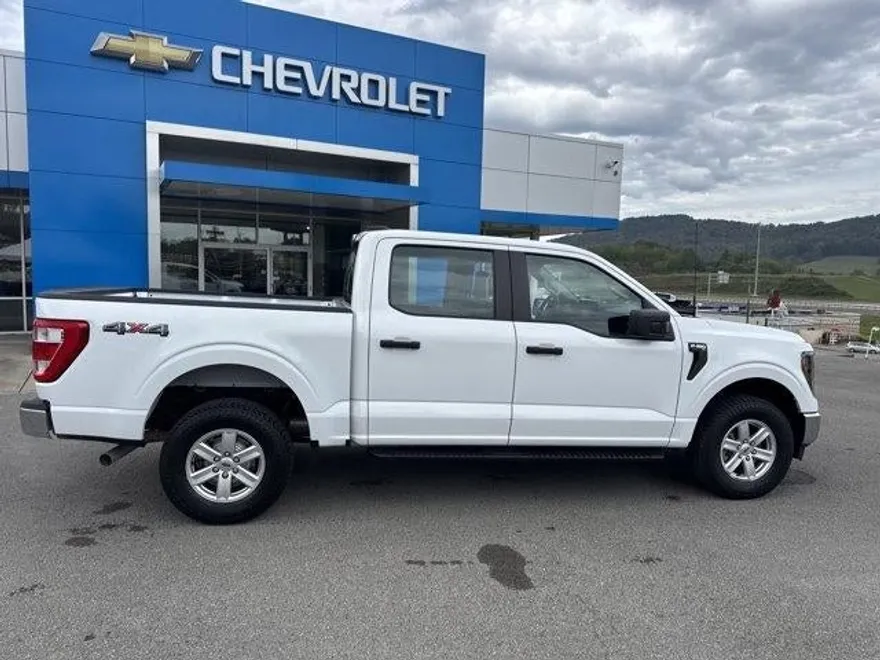 2023 Ford F-150 XL photo 1
