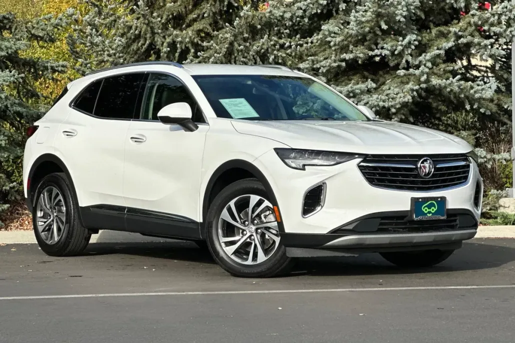 2023 Buick Envision Essence photo 1