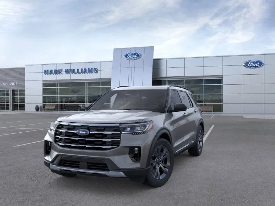 2025 Ford Explorer photo 1