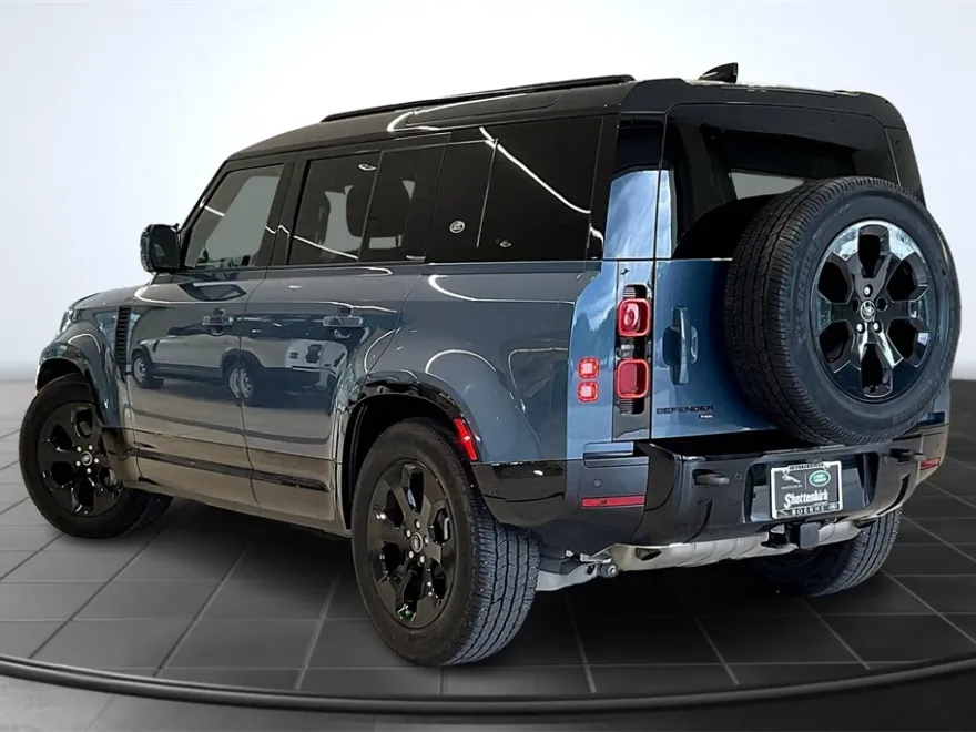2022 Land Rover Defender 110 X-Dynamic HSE photo 1