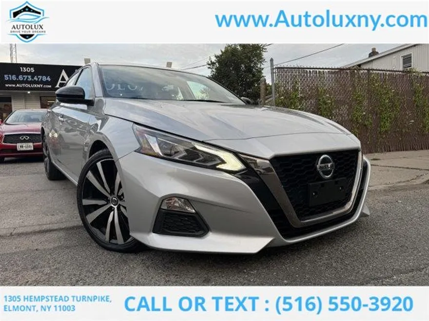 2021 Nissan Altima 2.5 SR photo 1