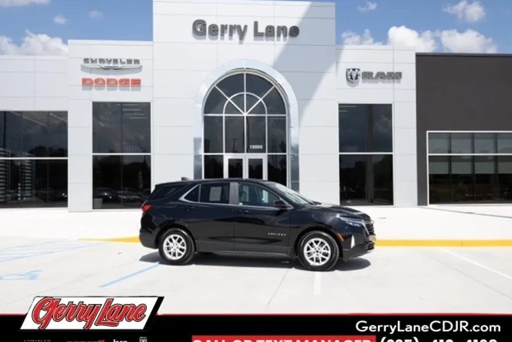 2024 Chevrolet Equinox LT photo 1