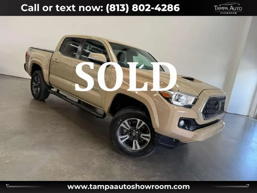2018 Toyota Tacoma TRD Sport Double Cab photo 1