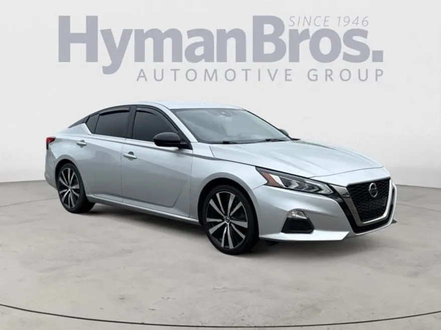 2020 Nissan Altima 2.5 SR photo 1